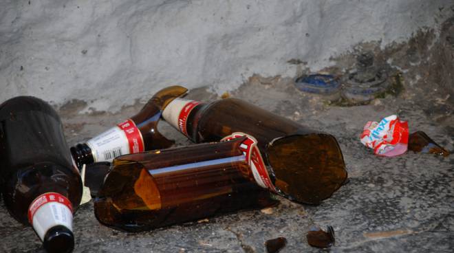 Sampierdarena, maxi rissa a colpi di bottiglie di vetro: due arresti