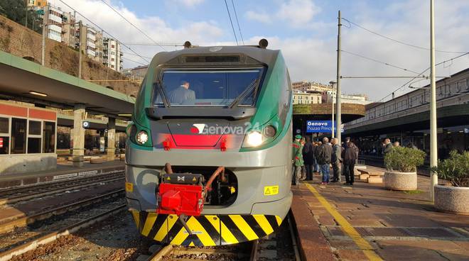 Trasporti, Toti: “Prontissimi per treno veloce Genova-Milano, ma Rfi non inizia lavori”